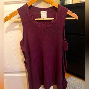 Hippie Rose maroon sweater with slits in arms